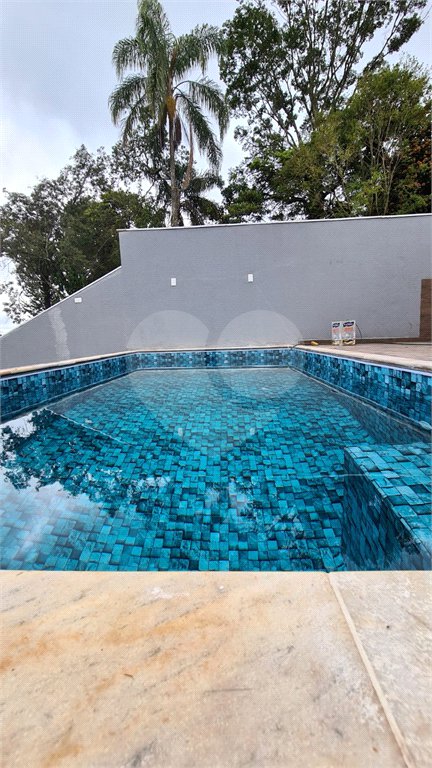 Casa à venda com 3 suítes em Canjica (terra Preta), Mairiporã, SP
