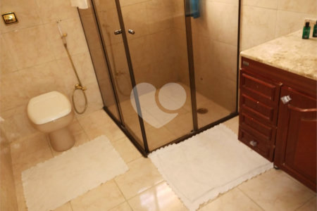 Sobrado à venda com 3 quartos, sendo 1 suíte, em Vila Mariana, São Paulo, SP