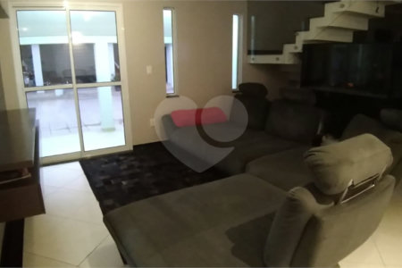 Casa à venda com 4 suítes no condomínio Aruã, Mogi das Cruzes - SP