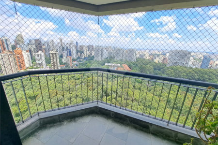 Apartamento à venda com 3 suítes em Vila Suzana, São Paulo, SP