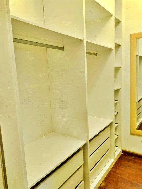 Apartamento à venda com 4 quartos, sendo 3 suítes, em Vila Andrade, São Paulo, SP