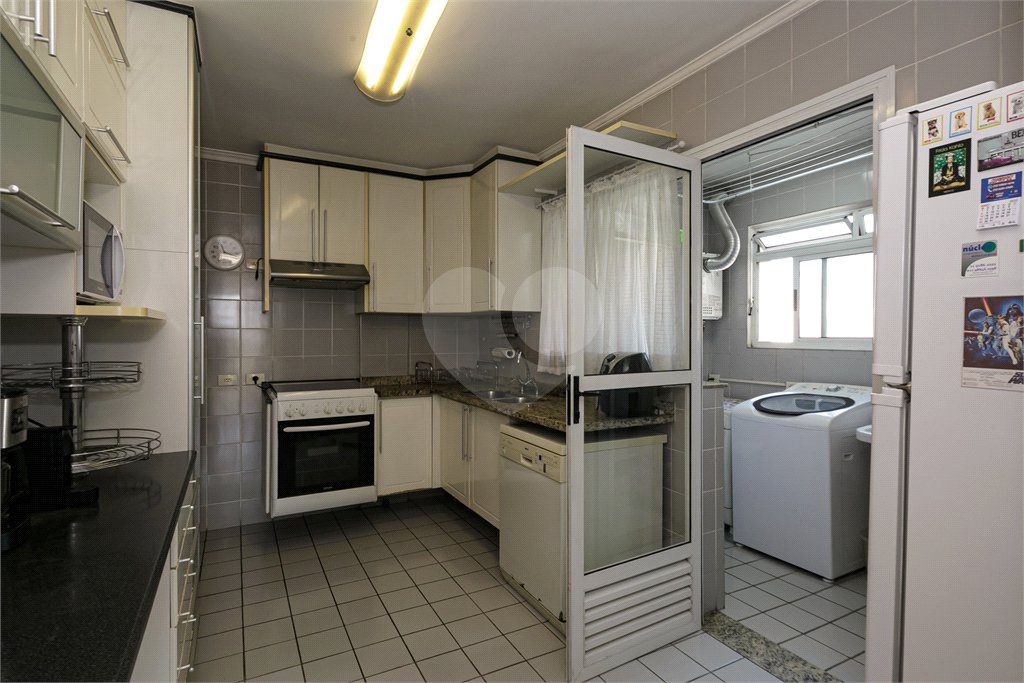Apartamento à venda com 3 quartos, sendo 1 suíte, em Chácara Santo Antônio, São Paulo, SP