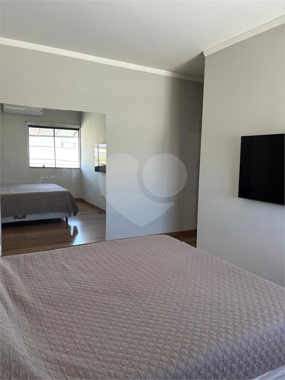 Casa à venda com 4 quartos, sendo 1 suíte, no condomínio Lagos D Icaraí, Salto - SP