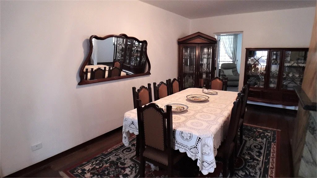 Casa Térrea à venda com 4 suítes em Brooklin Paulista, São Paulo, SP
