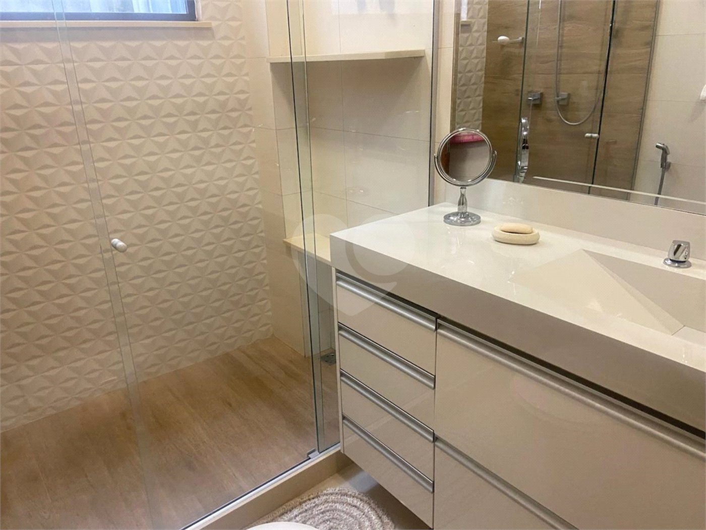 Apartamento à venda com 3 quartos, sendo 1 suíte,  em Tijuca, Rio de Janeiro, RJ