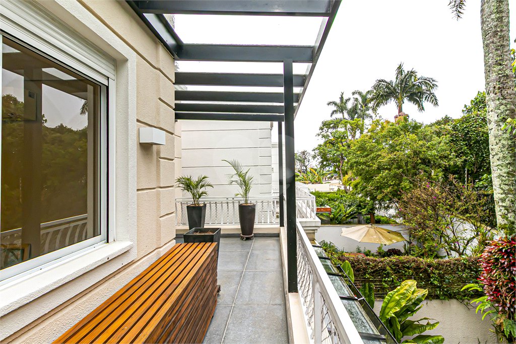 Casa à venda ou para alugar com 3 suítes no condomínio Palm Hill, São Paulo - SP
