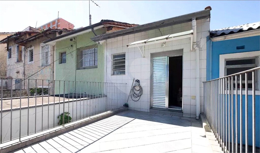 Sobrado à venda com 4 quartos, sendo 2 suítes,  em Vila Pompéia, São Paulo, SP