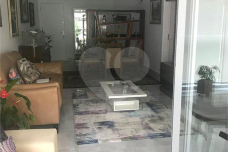 Apartamento à venda com 2 suítes em Indianópolis, São Paulo, SP