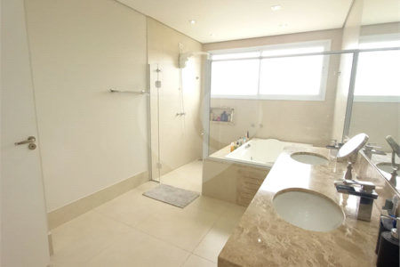 Casa à venda com 3 suítes no condomínio Alpes de Vinhedo, Vinhedo - SP