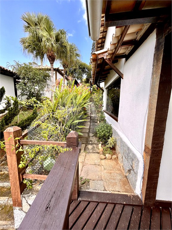 Casa à venda com 6 quartos, sendo 5 suítes,  em Alto de Búzios, Armação dos Búzios, RJ