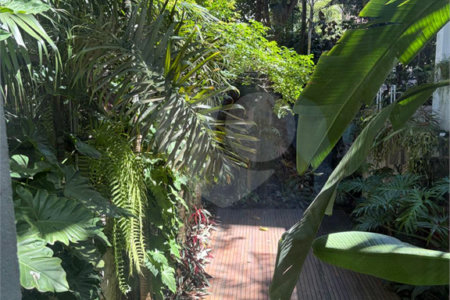 Casa de Vila para alugar com 4 quartos, sendo 1 suíte, em Itaim Bibi, São Paulo, SP