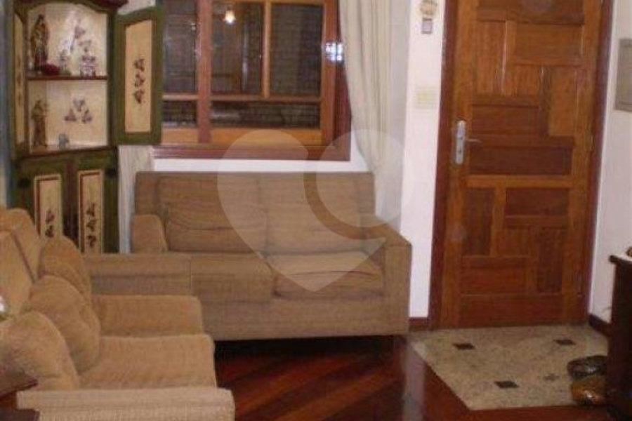Casa à venda com 3 quartos, sendo 1 suíte, no condomínio Barbará II, São Paulo - SP