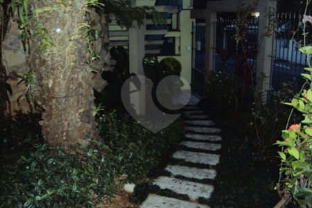 Sobrado à venda com 4 quartos, sendo 2 suítes, em Jardim Peri Peri, São Paulo, SP
