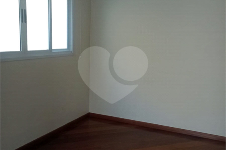 Sobrado à venda com 3 quartos em Sapopemba, São Paulo, SP