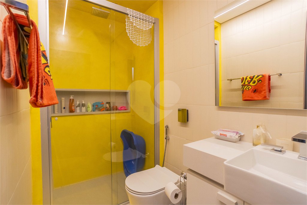 Casa à venda com 5 suítes no condomínio Vale da Santa Fé, Vinhedo - SP