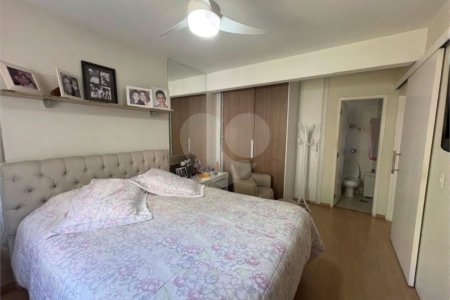 Apartamento à venda com 2 quartos, sendo 1 suíte, em Campo Belo, São Paulo, SP