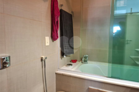 Apartamento à venda com 2 quartos, sendo 1 suíte,  em Pinheiros, São Paulo, SP