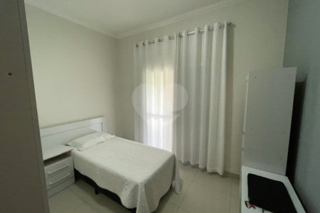 Casa à venda com 8 quartos, sendo 2 suítes,  em Jardim Estância Brasil, Atibaia, SP