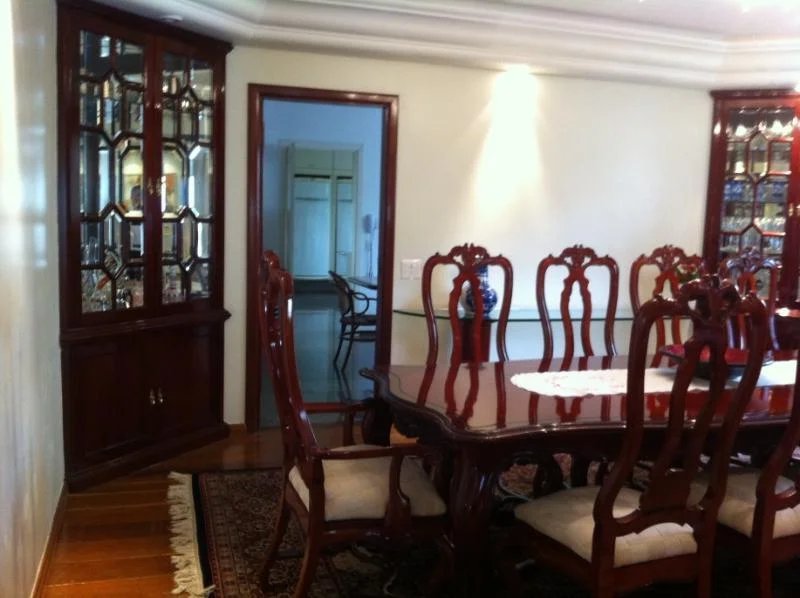 Apartamento à venda com 4 suítes em Real Parque, São Paulo, SP