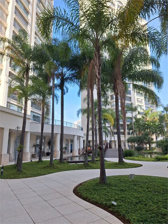 Apartamento à venda com 4 quartos, sendo 3 suítes, em Vila Gertrudes, São Paulo, SP