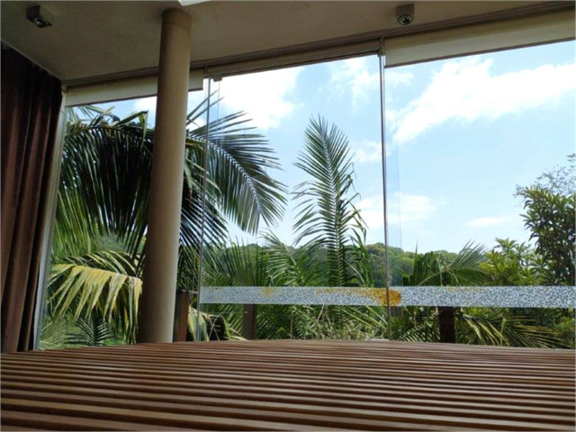Casa à venda com 4 suítes no condomínio Parque Imperial, Mairiporã - SP
