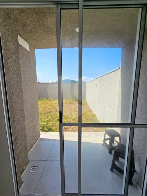 Apartamento para alugar com 2 quartos, sendo 1 suíte, em Nova São Pedro, São Pedro da Aldeia, RJ