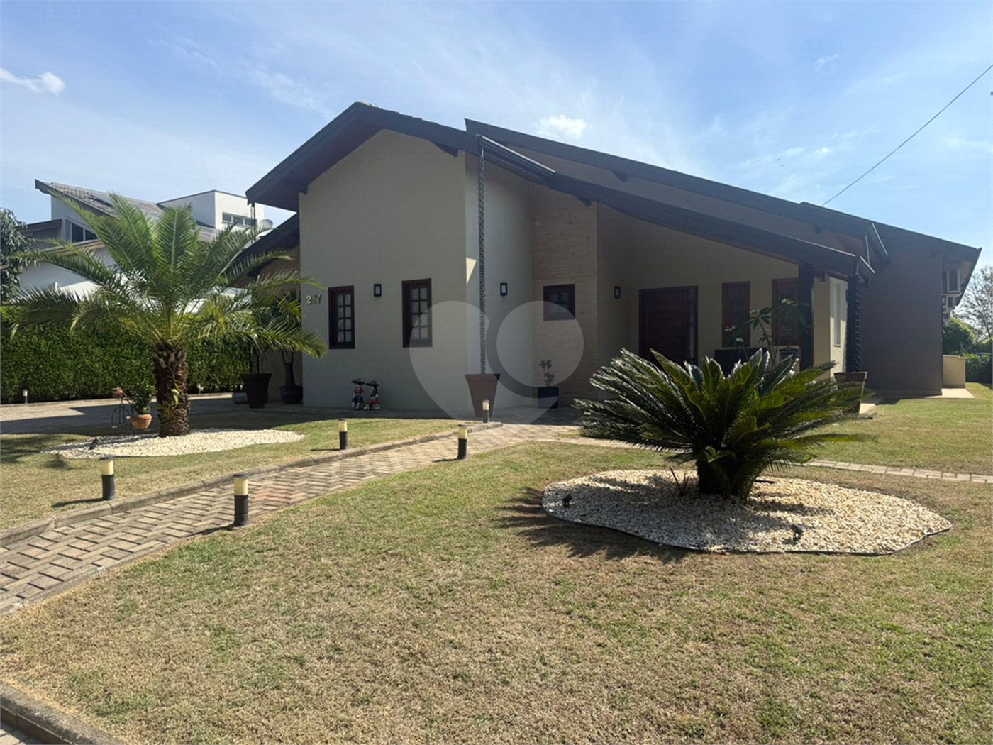 Casa à venda com 3 suítes no condomínio Terras de Mont Serrat, Salto - SP