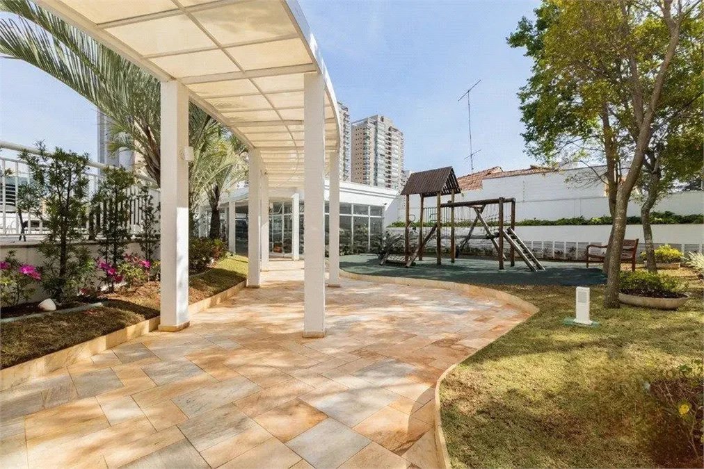 Apartamento à venda com 3 suítes em Vila Romana, São Paulo, SP