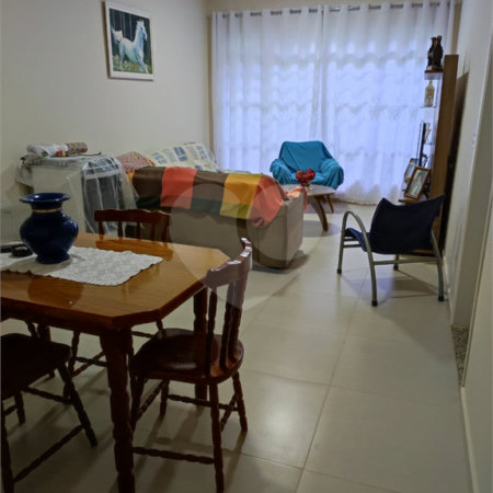 Chácara à venda com 3 quartos, sendo 2 suítes,  em Parque Varanguera, São Roque, SP