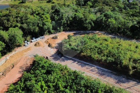 Terreno à venda no condomínio Bosque da Represa, Nazaré Paulista - SP