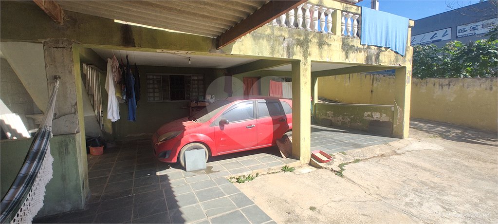 Chácara à venda com 3 quartos, sendo 1 suíte, no Centro, Nazaré Paulista, SP