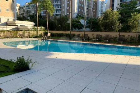 Apartamento à venda com 3 quartos, sendo 1 suíte, em Cidade São Francisco, São Paulo, SP