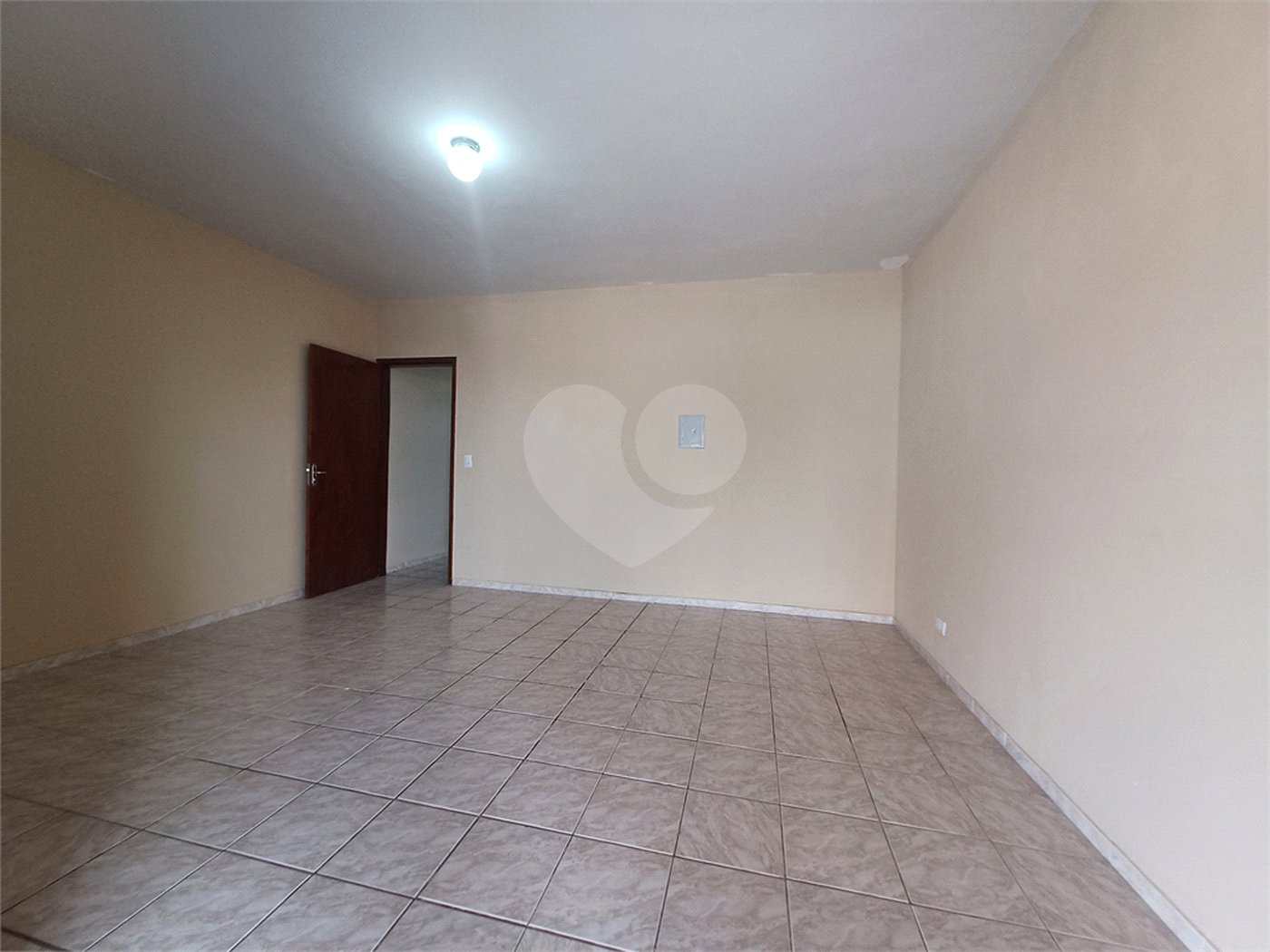 Sobrado à venda com 2 quartos em Jardim Guaíba, Sorocaba, SP