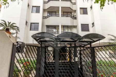 Apartamento à venda com 3 quartos, sendo 1 suíte, em Vila Regente Feijó, São Paulo, SP