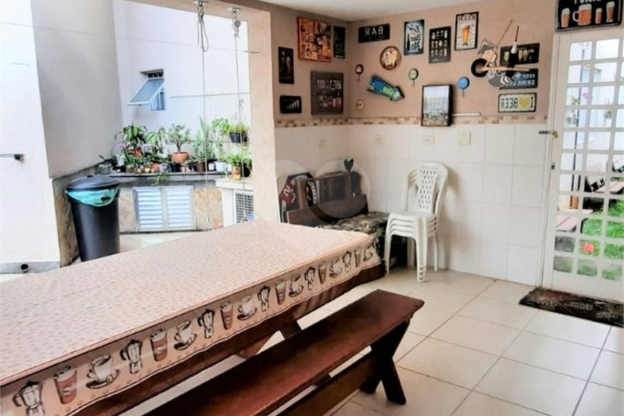 Casa à venda com 5 quartos, sendo 4 suítes, em Santana, São Paulo, SP