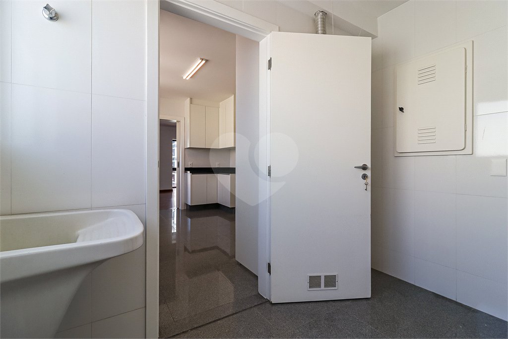 Apartamento à venda com 3 suítes em Cidade Monções, São Paulo, SP