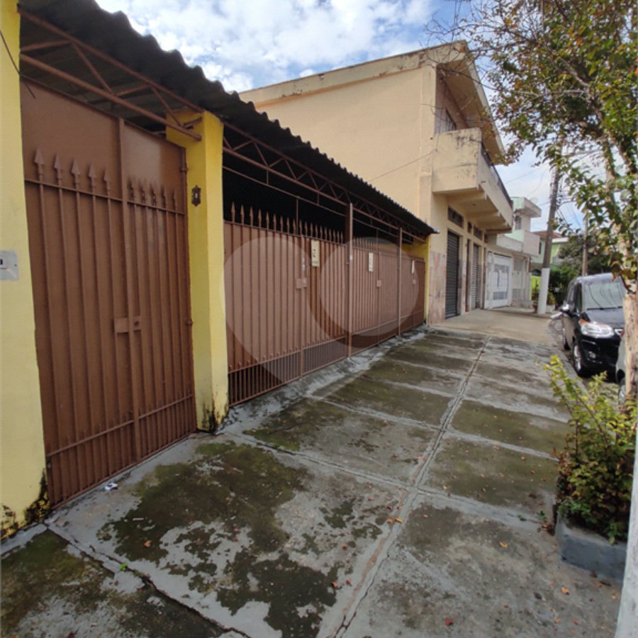 Casa à venda com 2 quartos, sendo 1 suíte, em Vila Maria Alta, São Paulo, SP