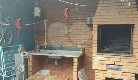 Sobrado à venda com 4 quartos, sendo 1 suíte,  em Horto, São Paulo, SP