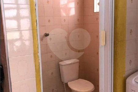 Sobrado à venda com 2 quartos em Vila Vitório Mazzei, São Paulo, SP