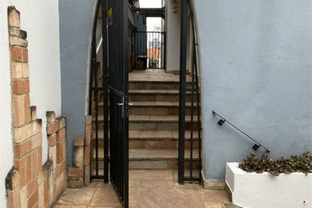 Casa à venda com 3 suítes em Jardim Leonor, São Paulo, SP