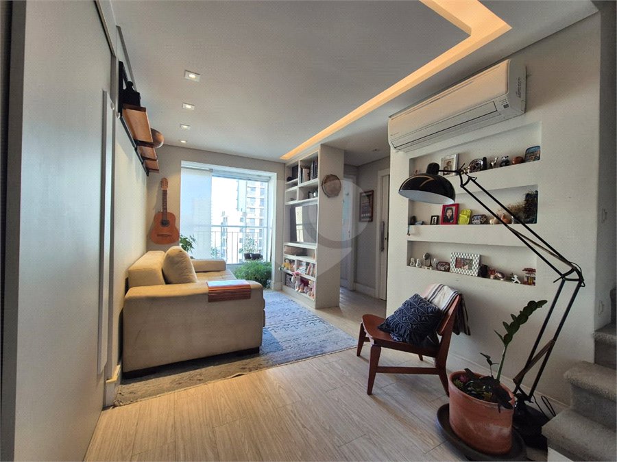 Apartamento à venda com 2 quartos, sendo 1 suíte, em Saúde, São Paulo, SP