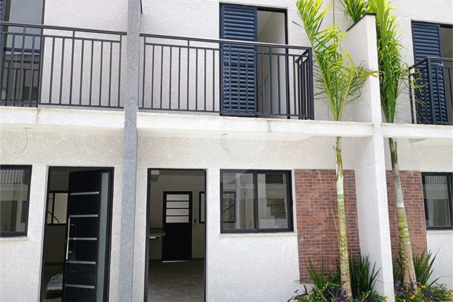 Casa à venda com 2 quartos no condomínio Vila Davos 2, São Paulo - SP