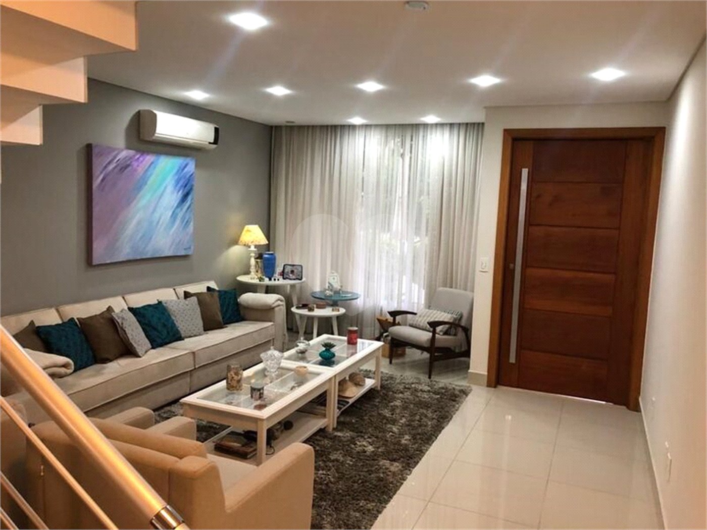 Casa à venda com 4 quartos, sendo 3 suítes, no condomínio Residencial Terra Nobre, Indaiatuba - SP