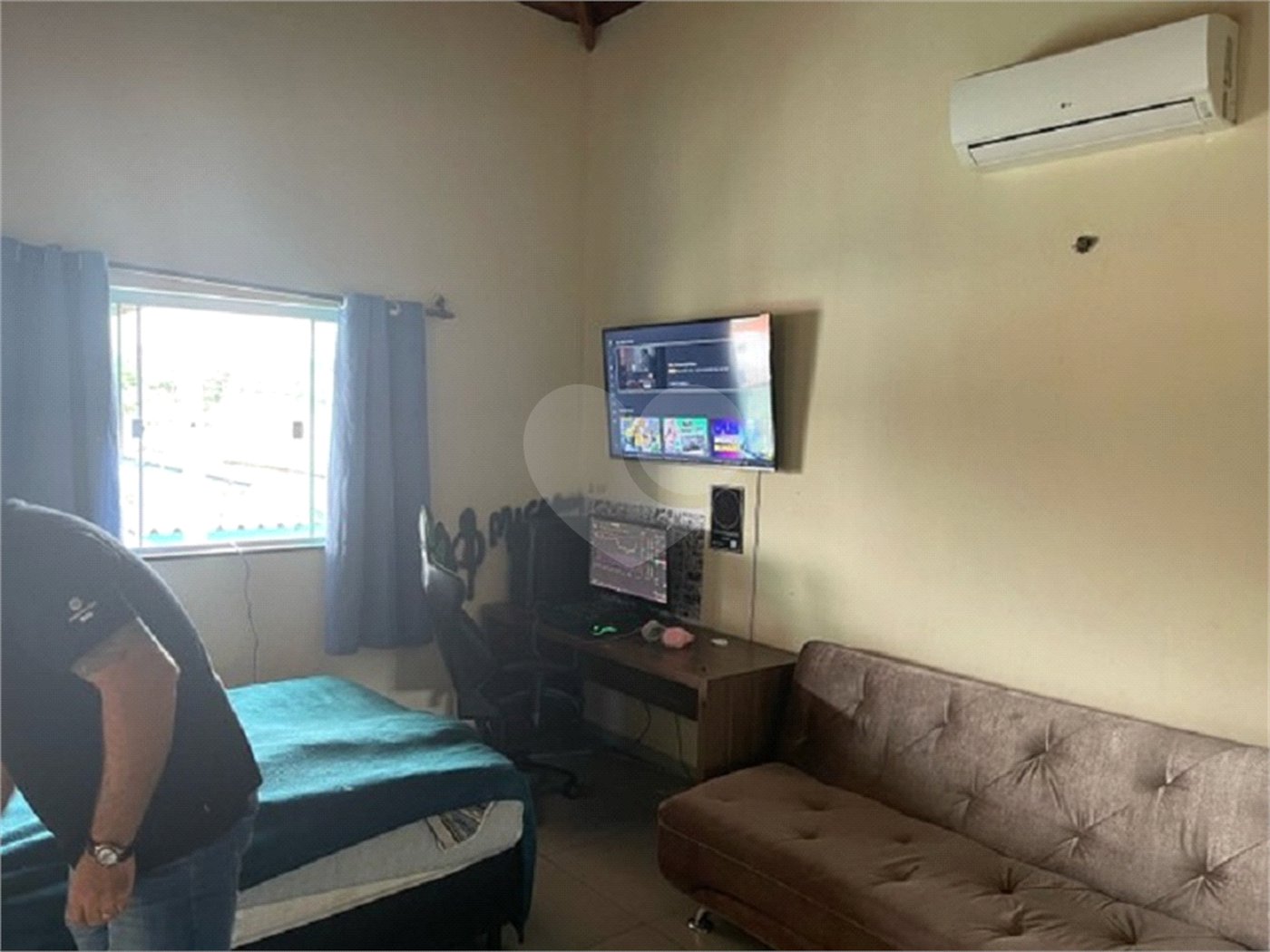 Sobrado à venda com 3 quartos, sendo 2 suítes,  em Jardim Alvinópolis Ii, Atibaia, SP