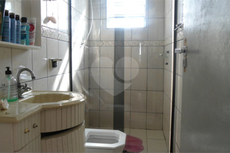 Sobrado à venda com 5 quartos, sendo 2 suítes,  em Vila Cidinha, Mogi das Cruzes, SP