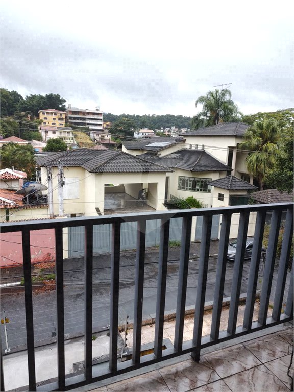 Sobrado à venda com 4 quartos, sendo 1 suíte, em Horto, São Paulo, SP