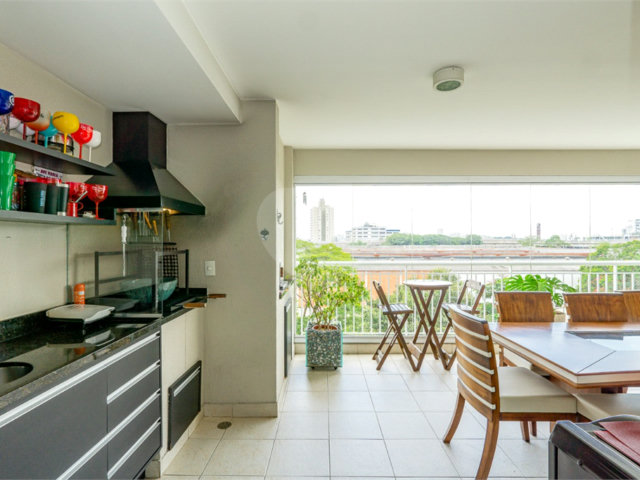 Apartamento à venda com 3 suítes em Santo Amaro, São Paulo, SP