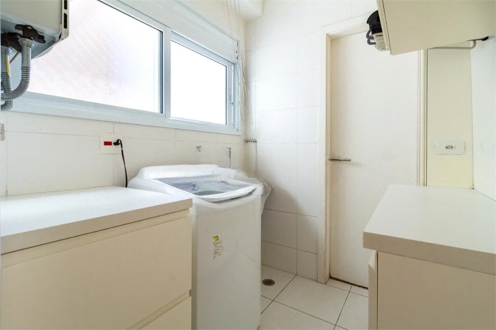 Apartamento à venda com 3 suítes em Água Branca, São Paulo, SP