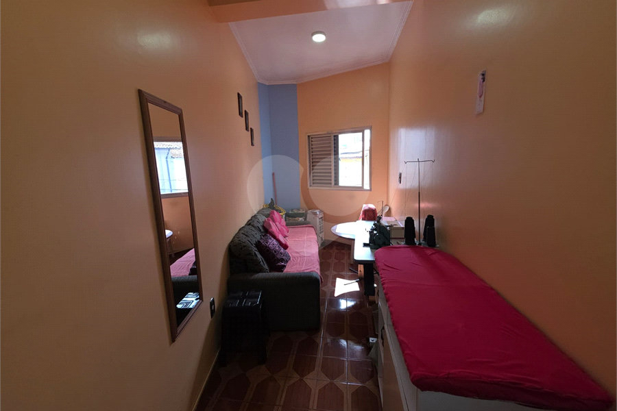 Sobrado à venda com 4 quartos, sendo 2 suítes, em Vila Nova Cachoeirinha, São Paulo, SP