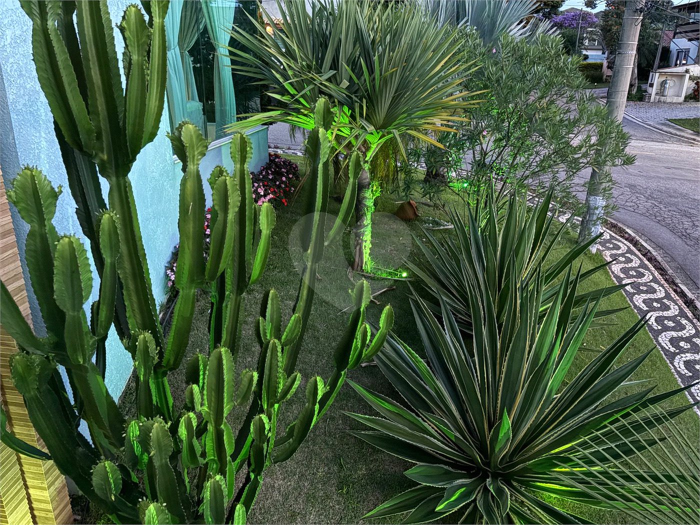 Sobrado à venda com 5 suítes em Cidade Parquelandia, Mogi das Cruzes, SP
